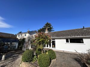 Photo 30- click for photo gallery